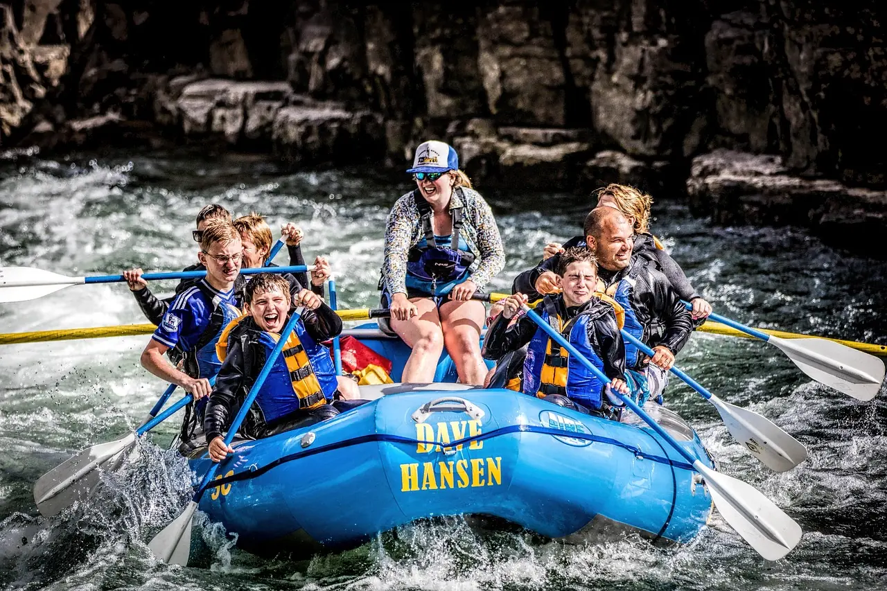 Kihagyhatatlan rafting túrák Szlovéniában – Kalandra fel!